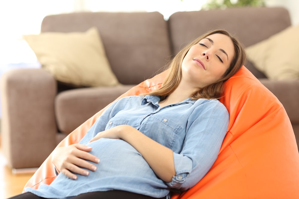 pregnant woman sleep