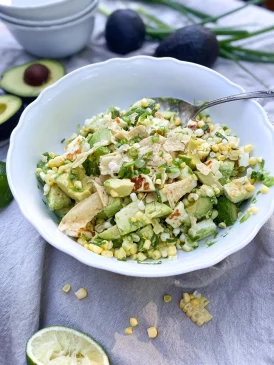 salade mais avocat halloumi
