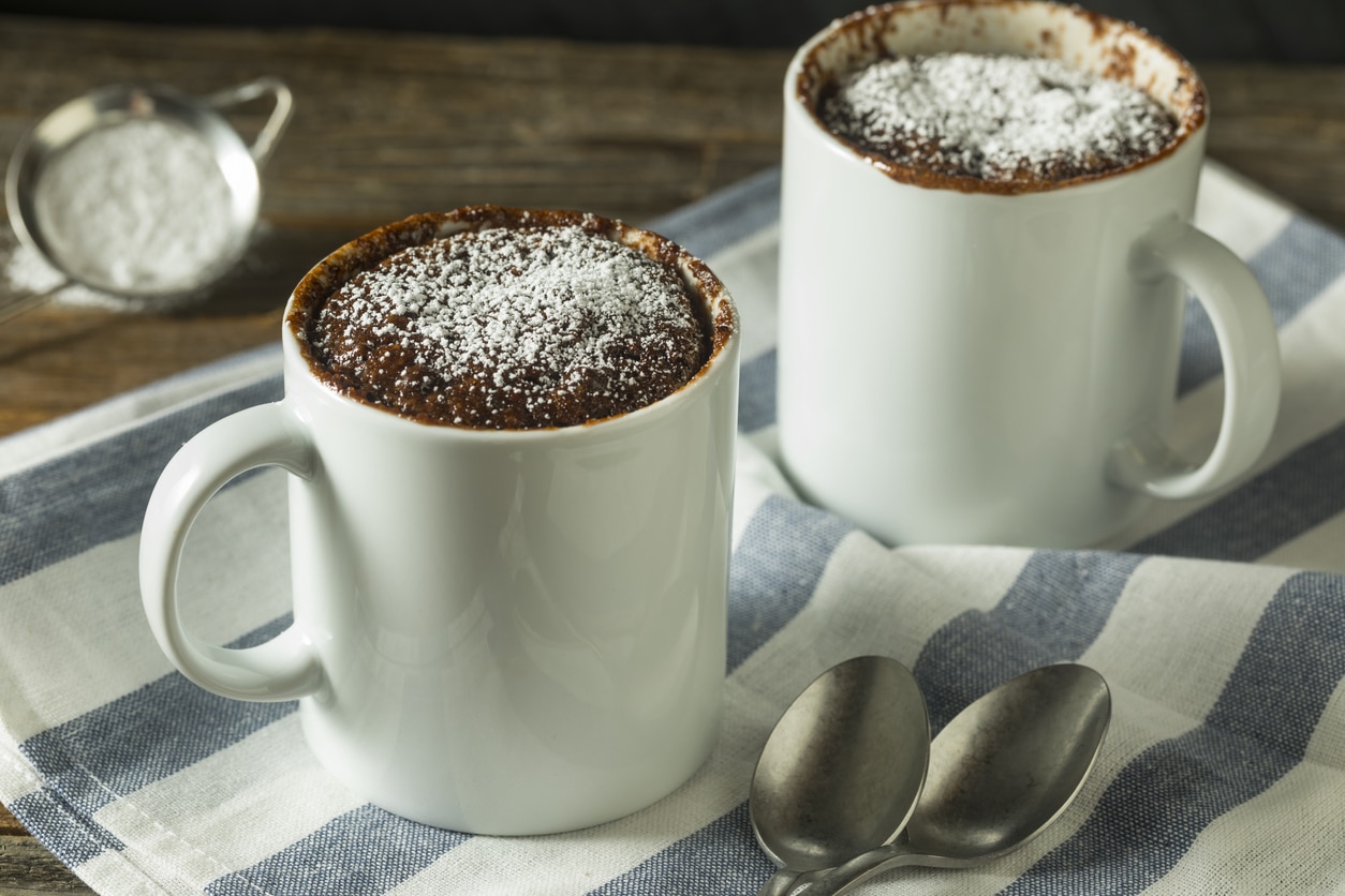 gâteau dans une tasse